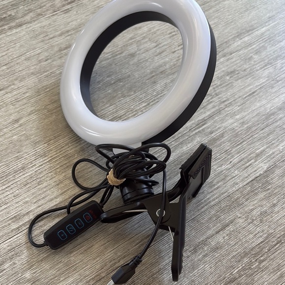 6” LED ring light with clamp and remote attached. usb port. - Picture 2 of 6